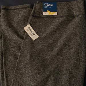 Old Navy High-Rise Cloud+ Leggings NWT